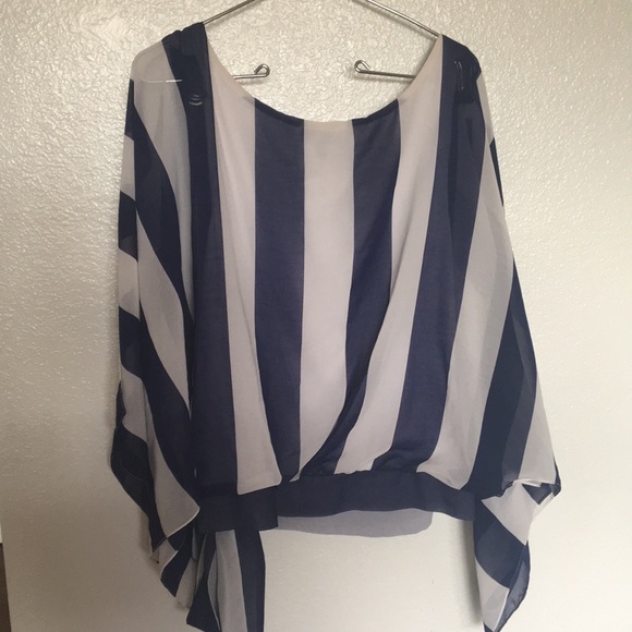 💙BeBe Blue&White stripped top 💙 - Picture 3 of 8